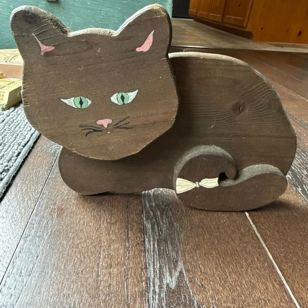 Vintage Wooden cat handmade and painted brown 11 inches folk art kitschy crazy c